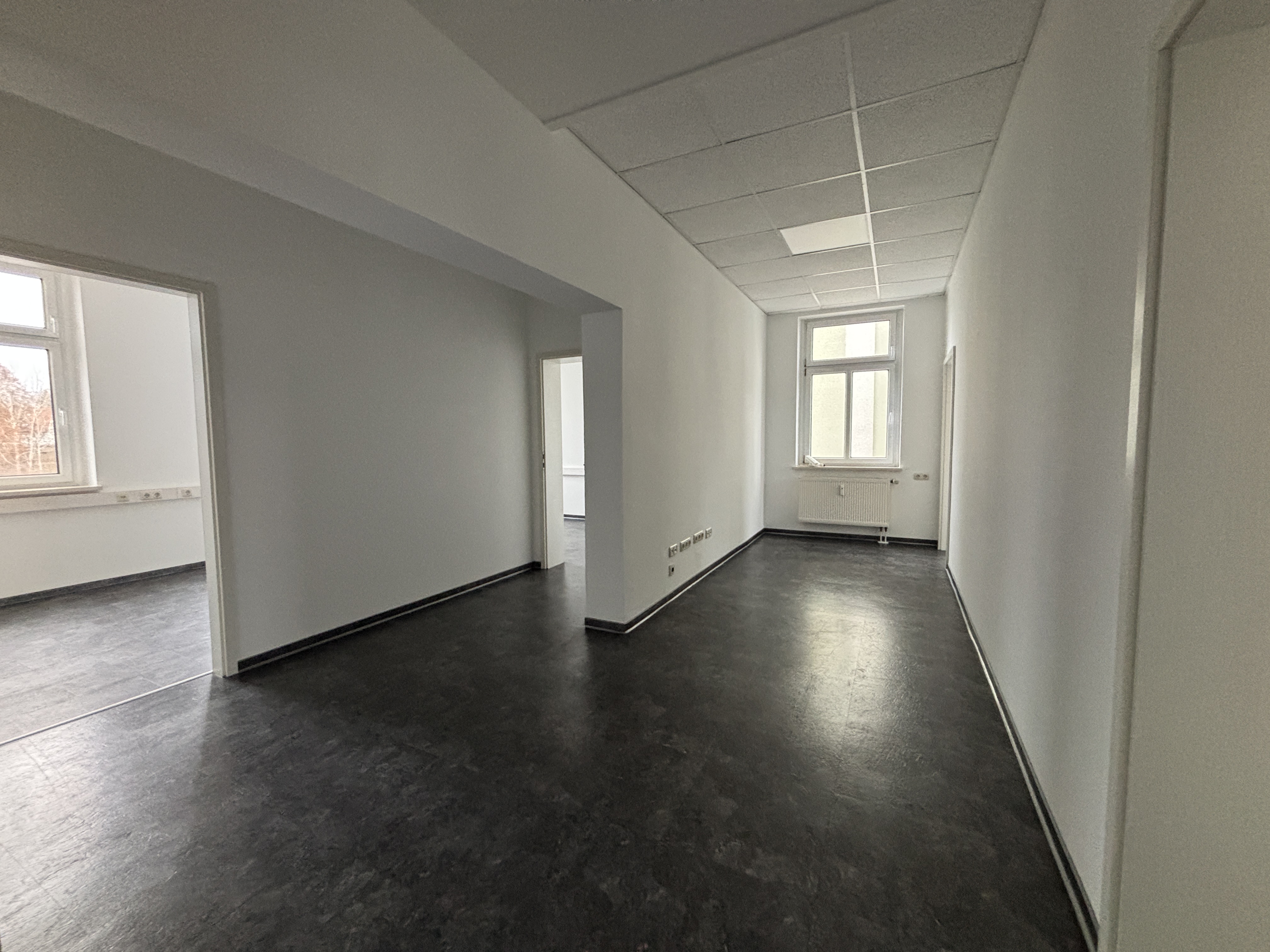 Ansicht Moderne und helle Büro-/Praxisfläche - Wohn- und Geschäftsgebäude in Zentrumslage