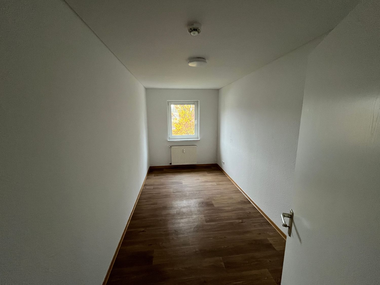 Ansicht Waltershausen, Korbacher Straße 4, 4-Raum-Wohnung im 2. OG -  WBS erforderlich!  (ME05)