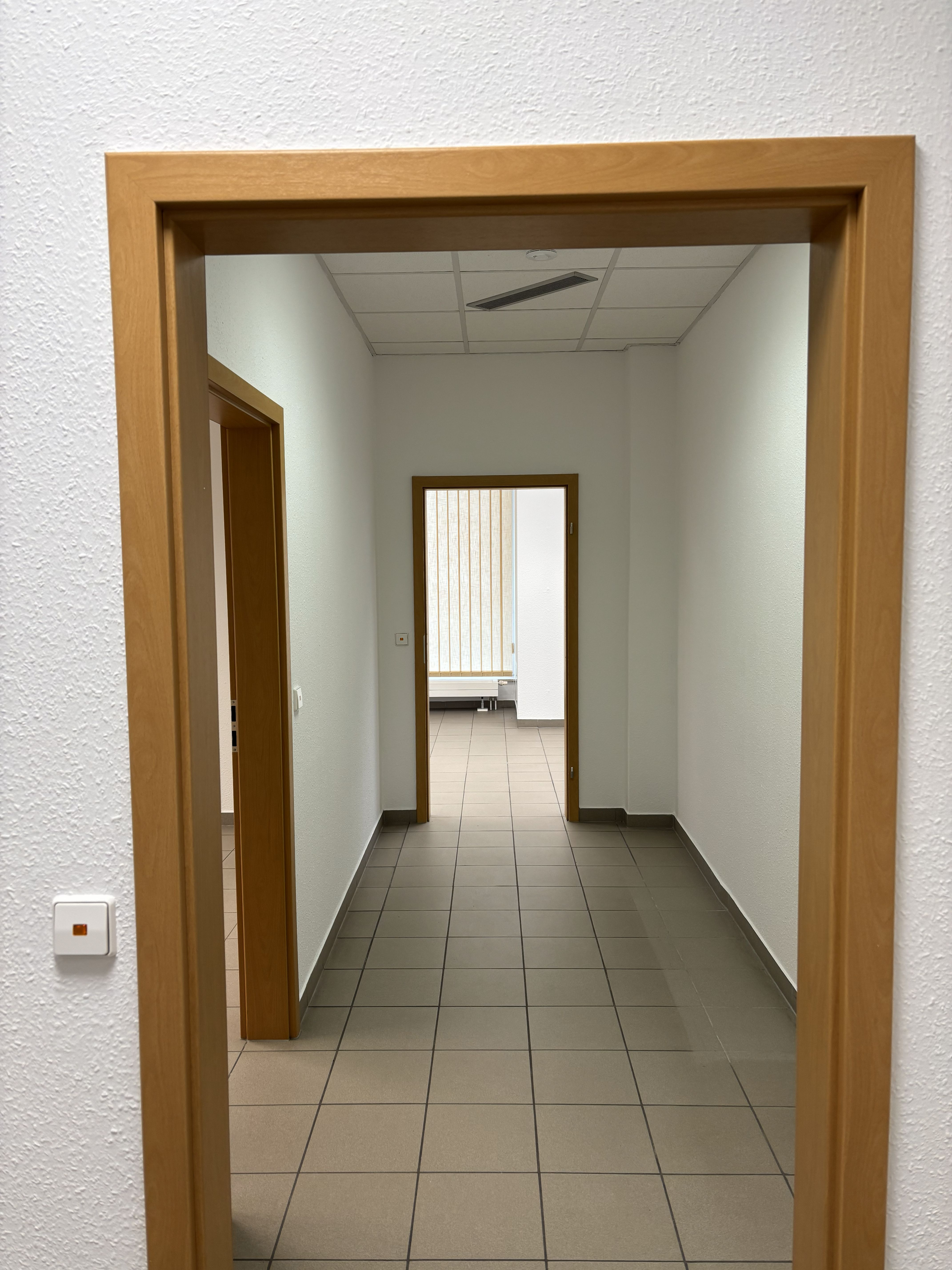 Ansicht Helle Büro- und Gewerbefläche in zentraler Lage (G87 EG)