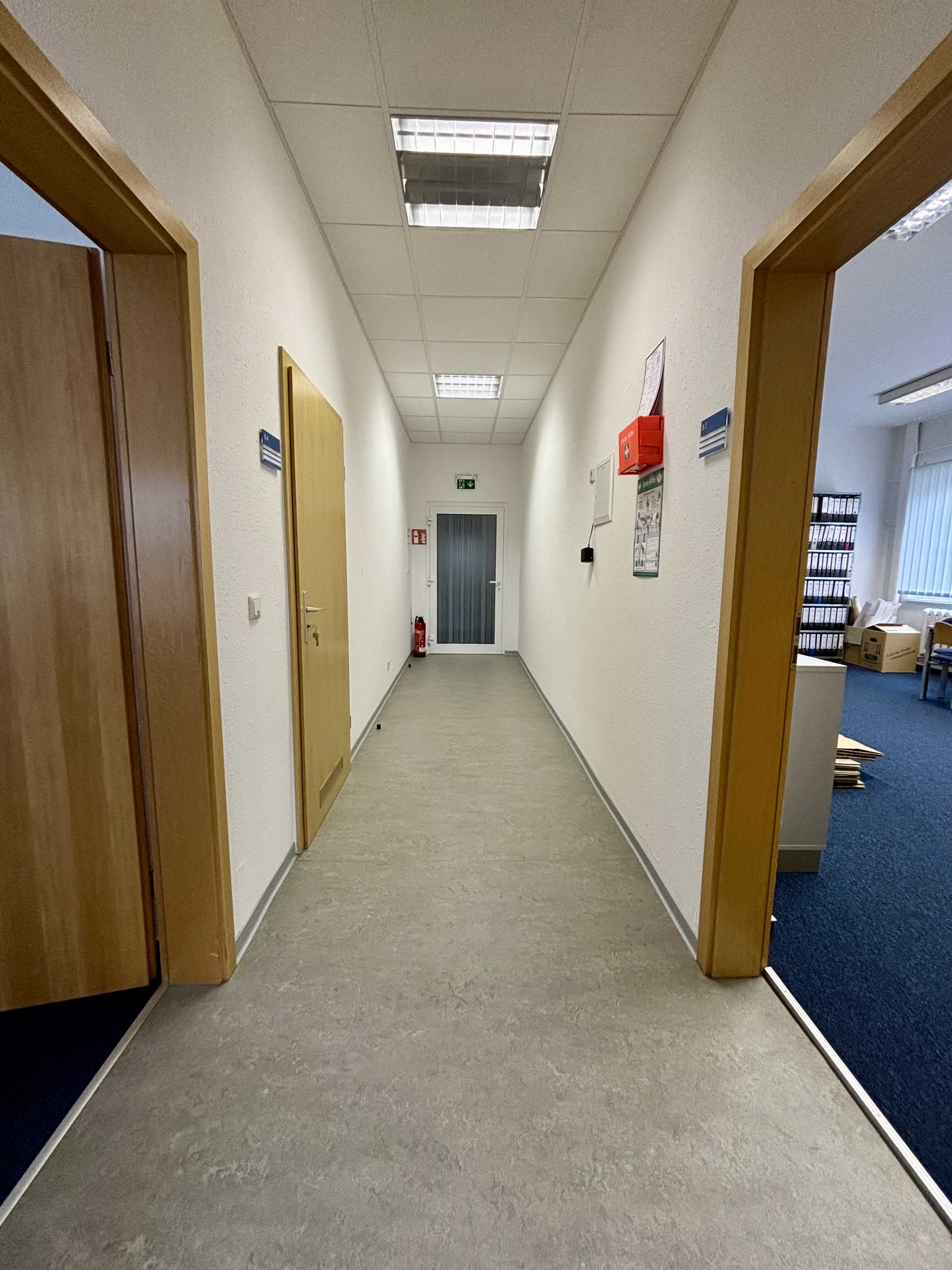 Ansicht Attraktive Bürofläche im 1.OG im Bürohaus Am Wasserlauf 3 am Standort Unterwellenborn zu vermieten