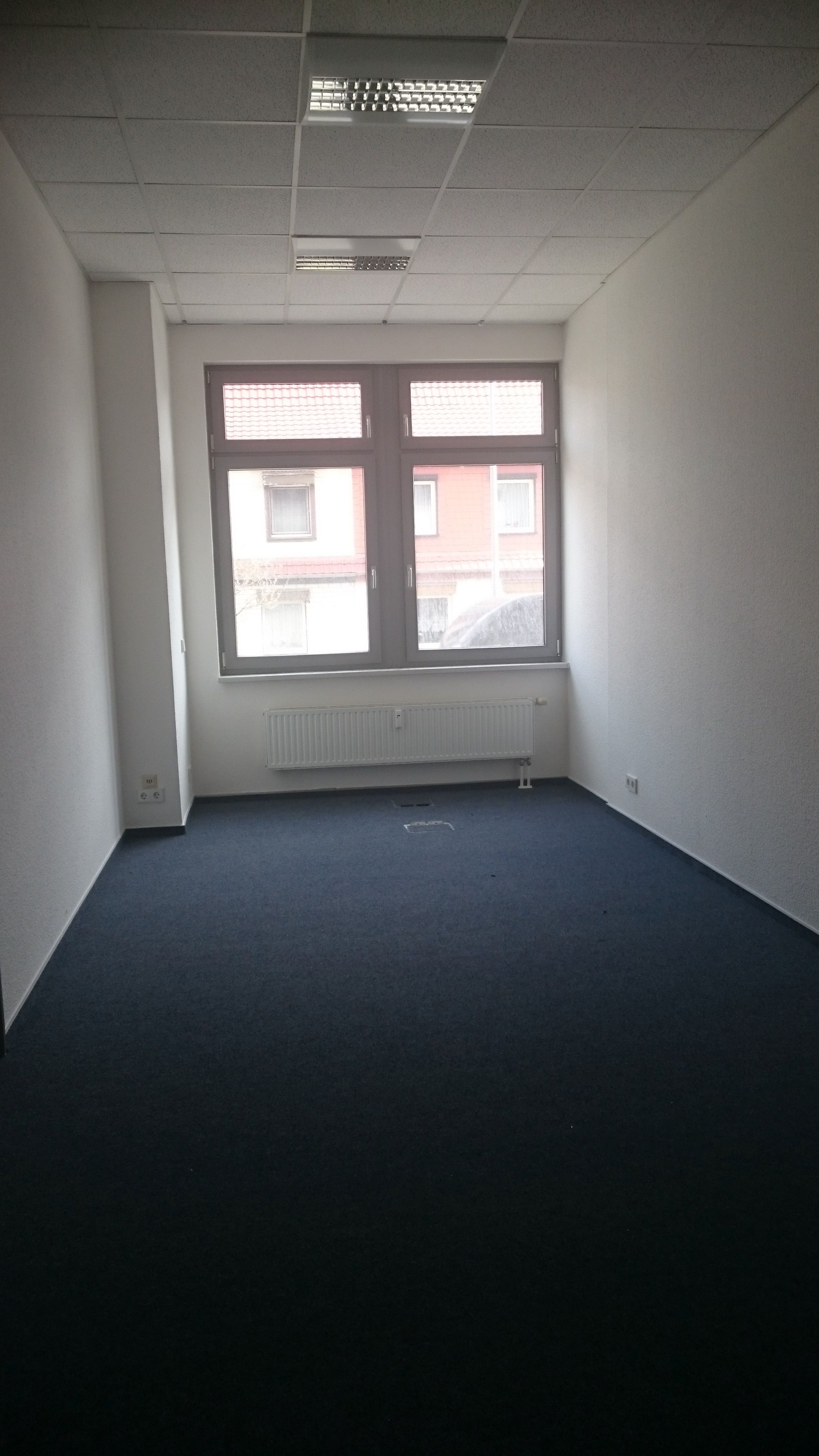 Ansicht Schöne helle Büros in großem Bürogebäude 340 EG und 3.OG "West" zu vermieten