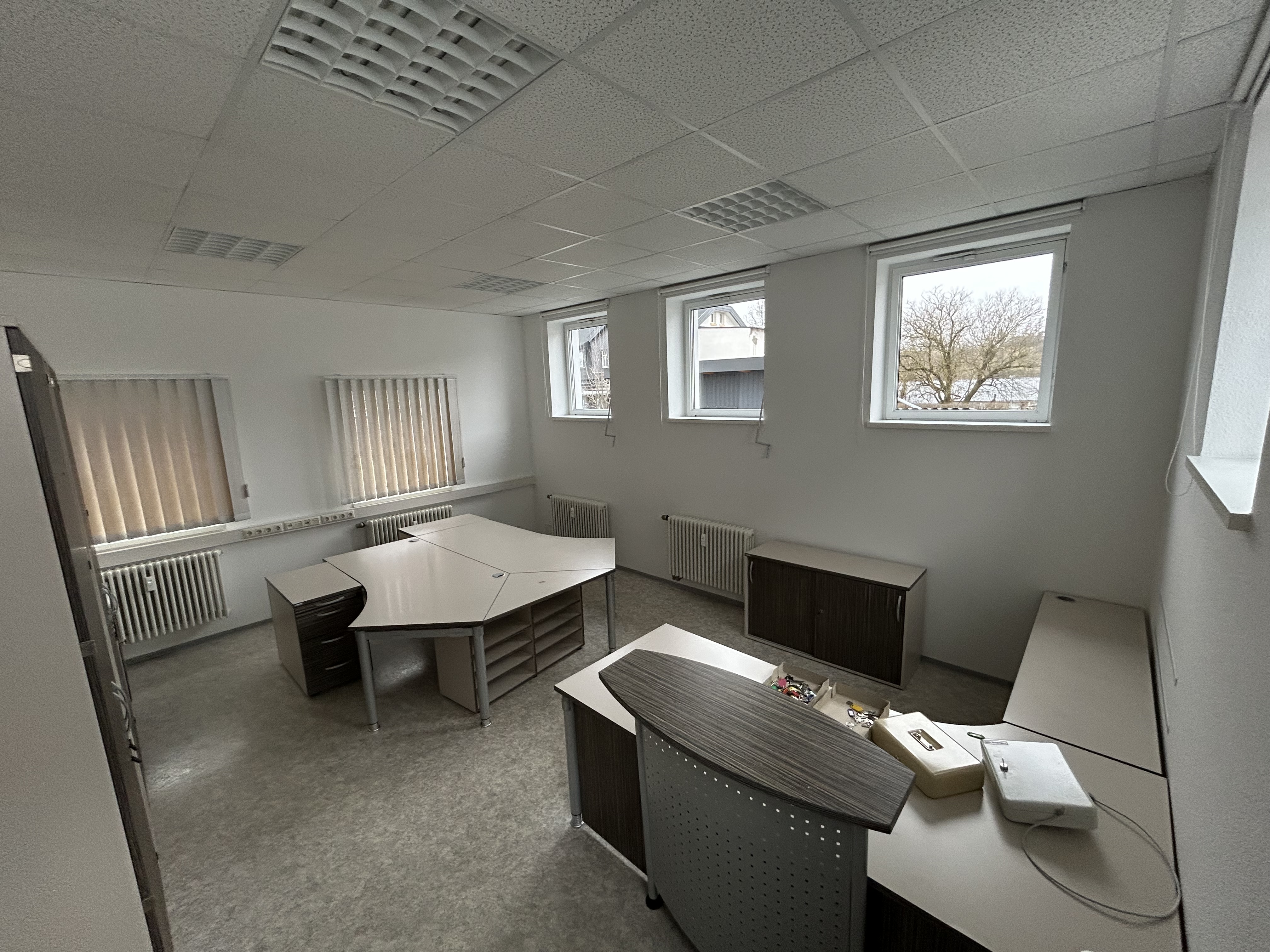 Ansicht attraktive Verwaltungs-, Produktions- und Lagerfläche im GE Tridelta Neuhaus-Schierschnitz