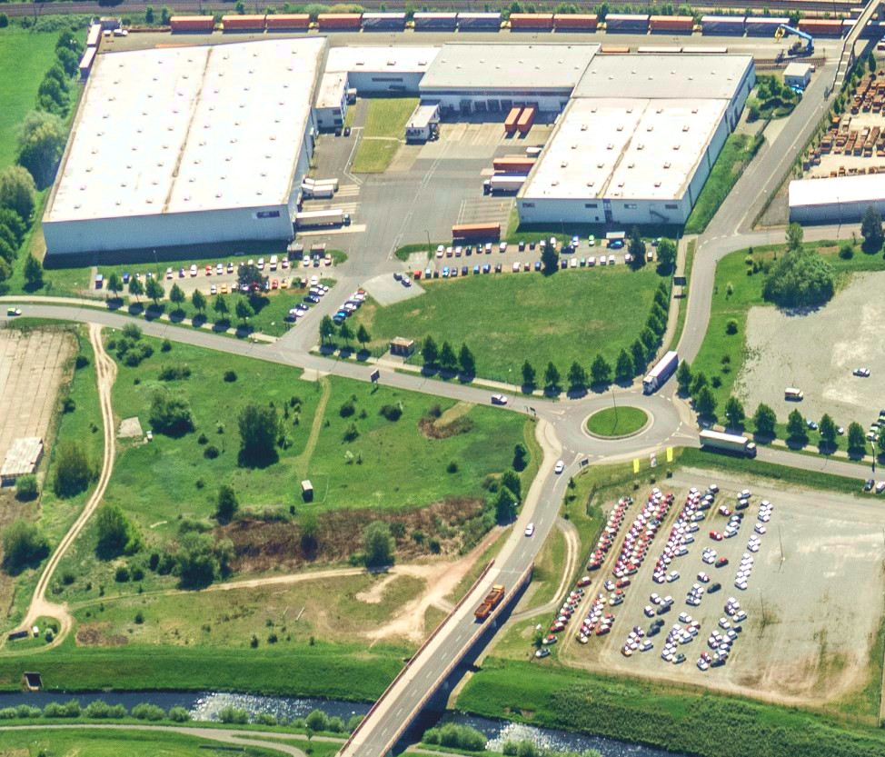 Ansicht Attraktive Fertigungs-/Logistikhalle mit Büroflächen in Eisenach zu vermieten - Bahnanschluss