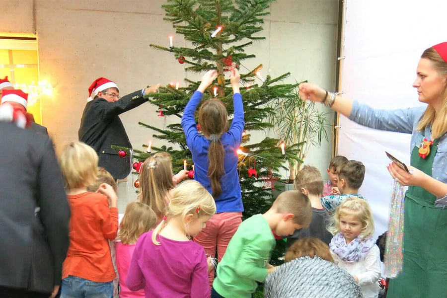 Kinderweihnachtsfeier für die Kinder von Mitarbeiter:innen