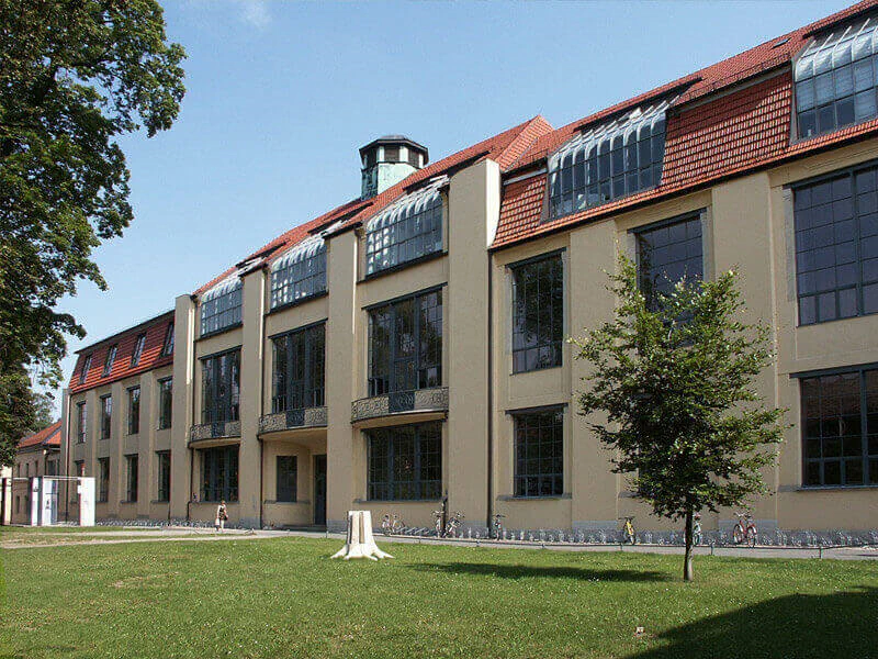Bildbeschreibung / description: Staatliches Bauhaus in Weimar gegründet (Schule für Kunst, Design und Architektur)