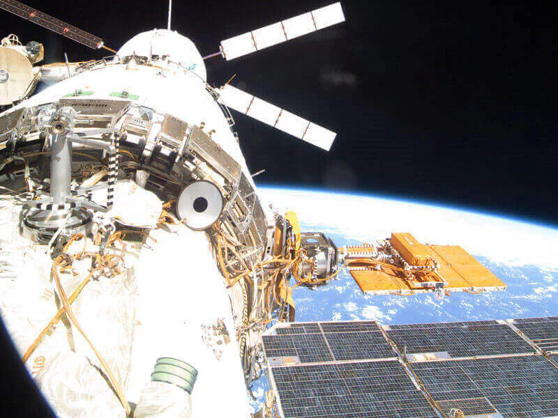 Bildbeschreibung / description: Sensoren von Jena-Optronik sorgen für erfolgreiche Andockmanöver an der ISS