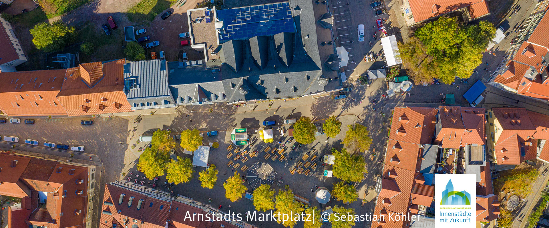 Bildbeschreibung / description: Luftbild des Marktplatz in Arnstadt