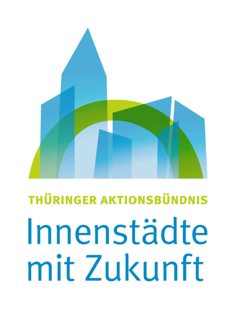 Bildbeschreibung / description: Logo Aktionsbündnis hochformat -  blaue Skyline mit grünem Bogen darüber