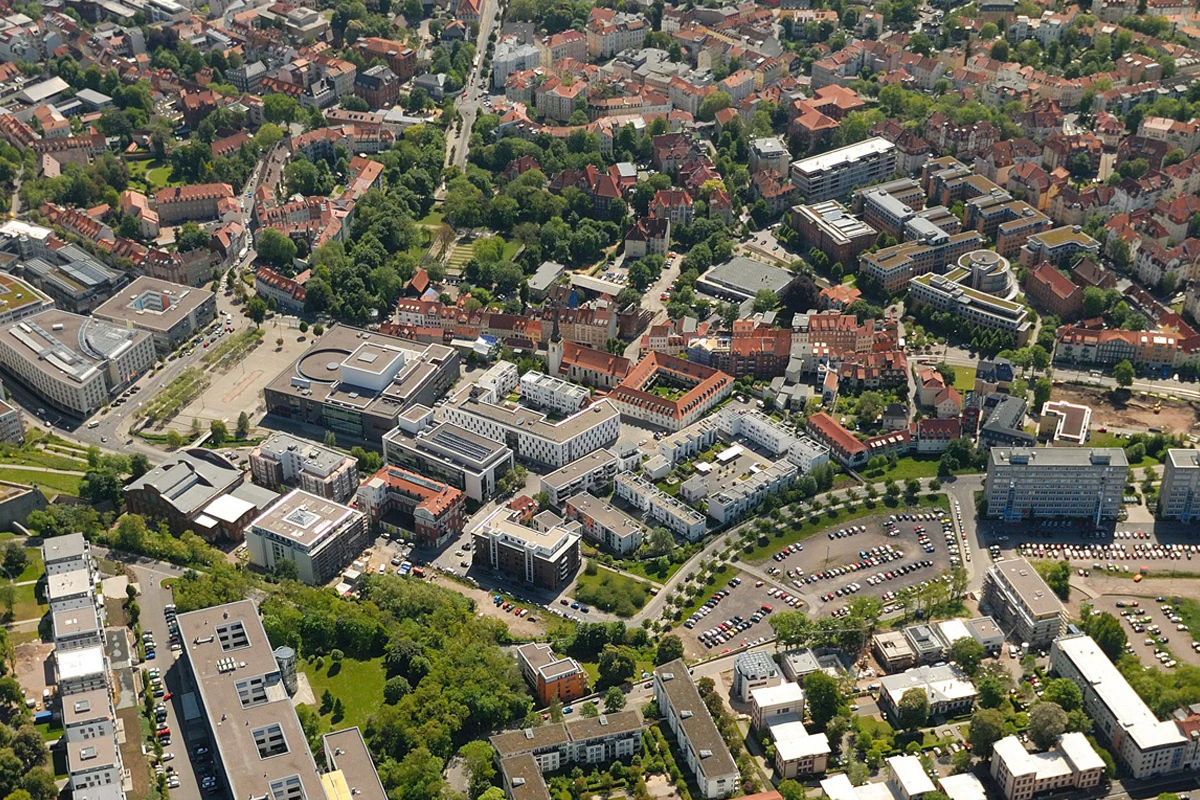 Bildbeschreibung / description: Luftbild von Erfurt Brühl